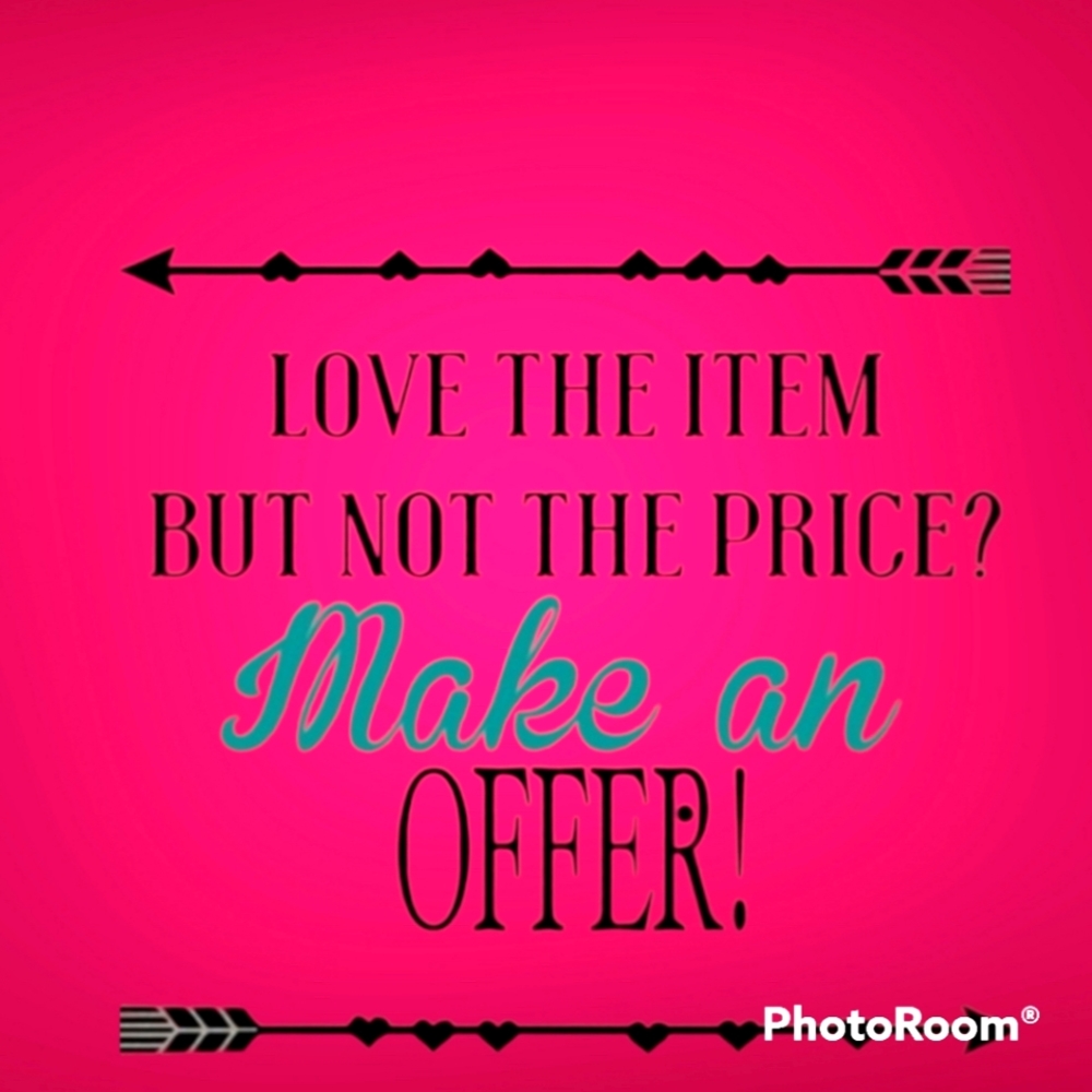 💕 Reasonable Offers Considered 💕